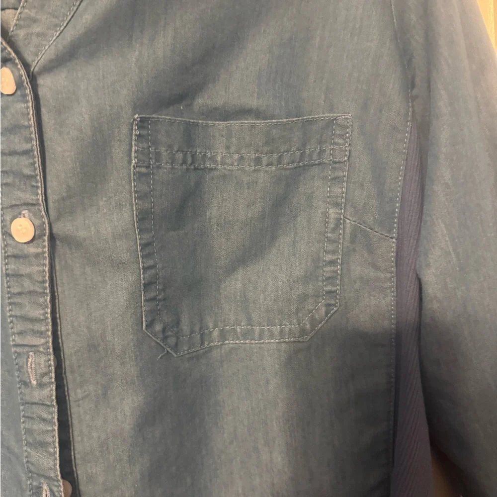 Croft & Barrow Light Blue Denim Shirt. Cute , Classic & Timeless. XL - Picture 7 of 9